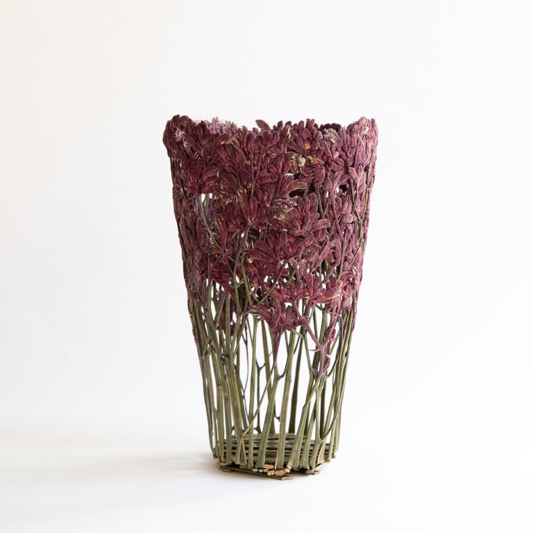 Shannon Clegg - « Flora » - Medium Ruby Sculpture